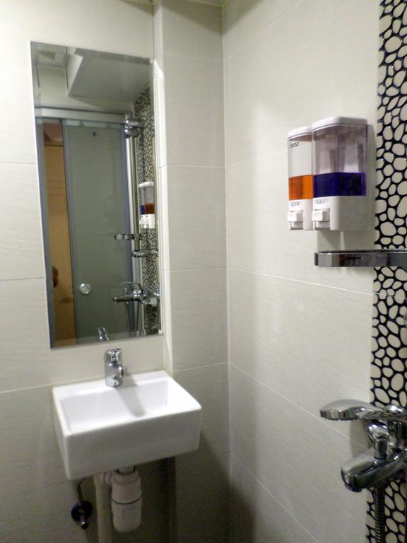 Sunrise Royal - Boutique Hostel Kowloon  Exterior foto